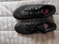 Sapatos da nike.