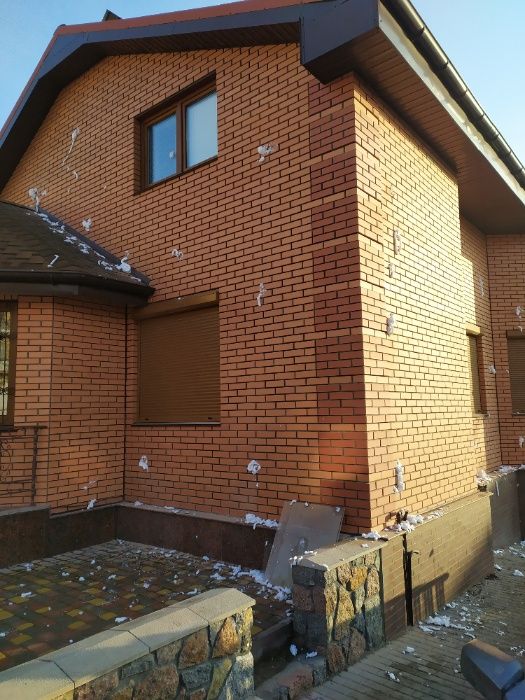 Утеплення піною стіни криші. Заповнення пустот Піноізолом