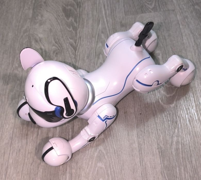 Собака робот, интерактивная игрушка.