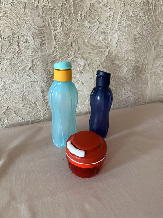 Tupperware измельчитель и бутылки