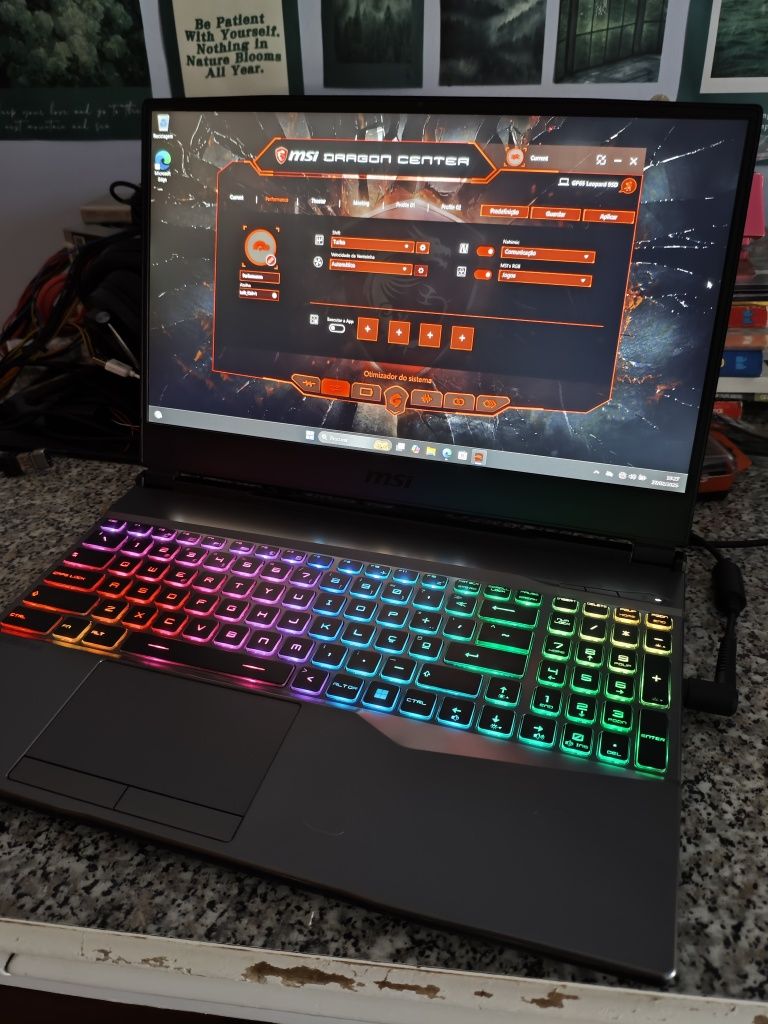 PC gamer i7 9750H Gtx 1660ti 16GB TECLADO RGB por tecla com caixa!
100