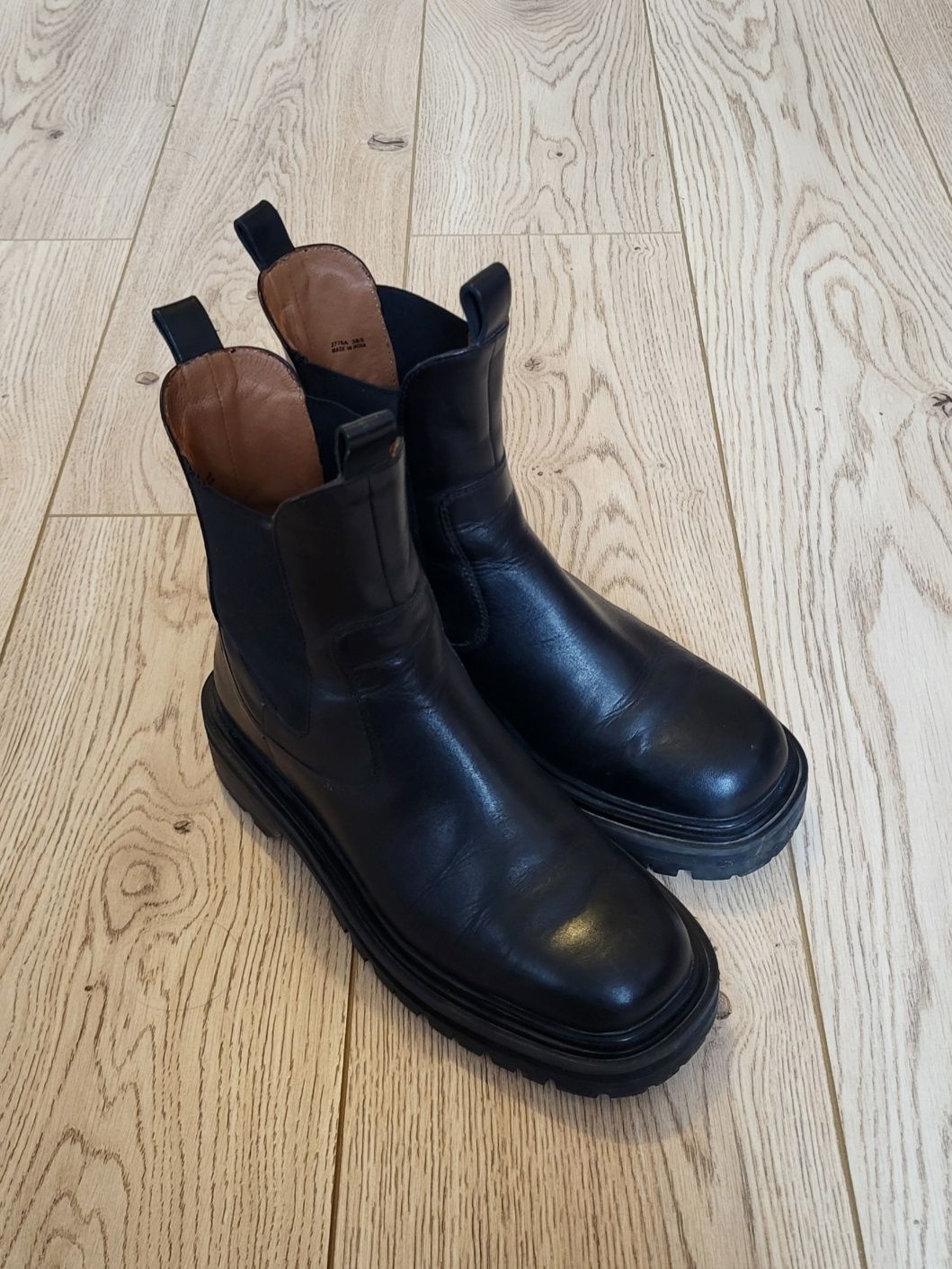 Reserved skórzane botki sztyblety chelsea chunky boots 38