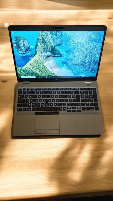 Ноутбук Dell Latitude 5511 15.6" i7-10850H/16Gb/SSD256Gb