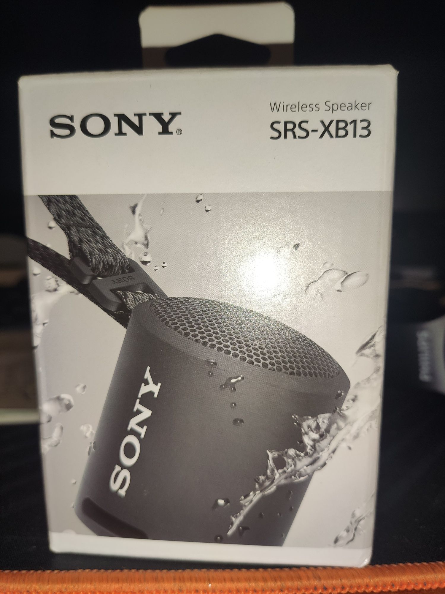 Coluna Bluetooth SONY SRSXB13B (Autonomia: Até 16 Horas - Preta), Nova