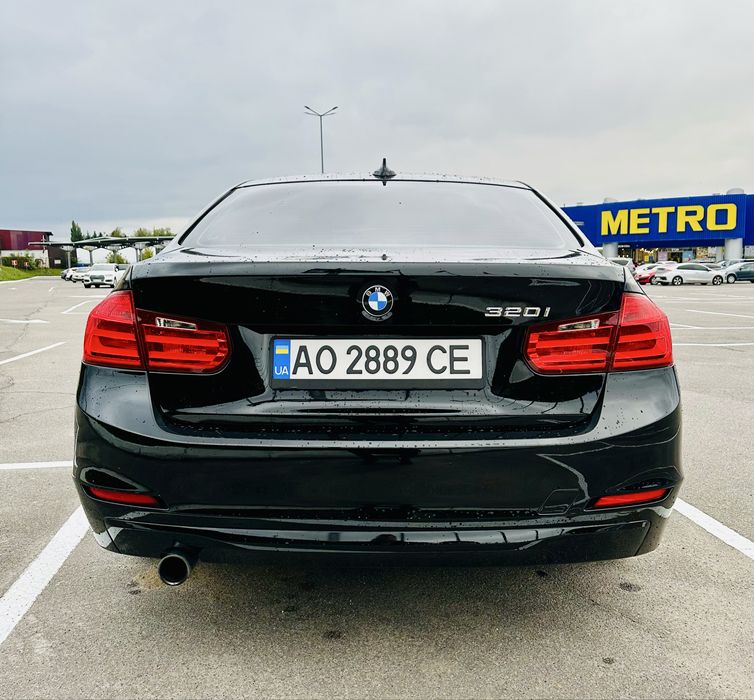 Bmw f 30 320i 2014 року