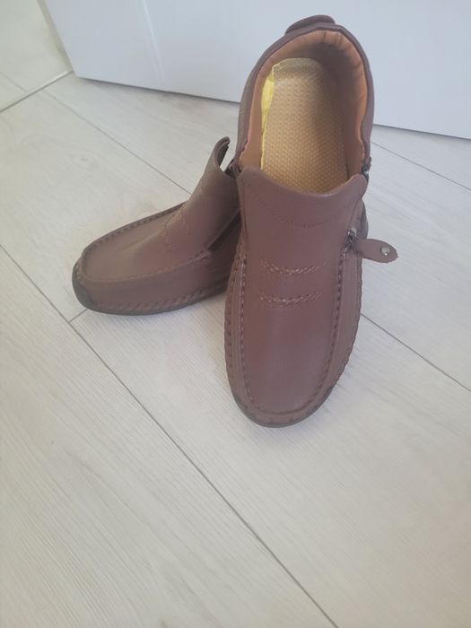 Obuwie męskie skórzane