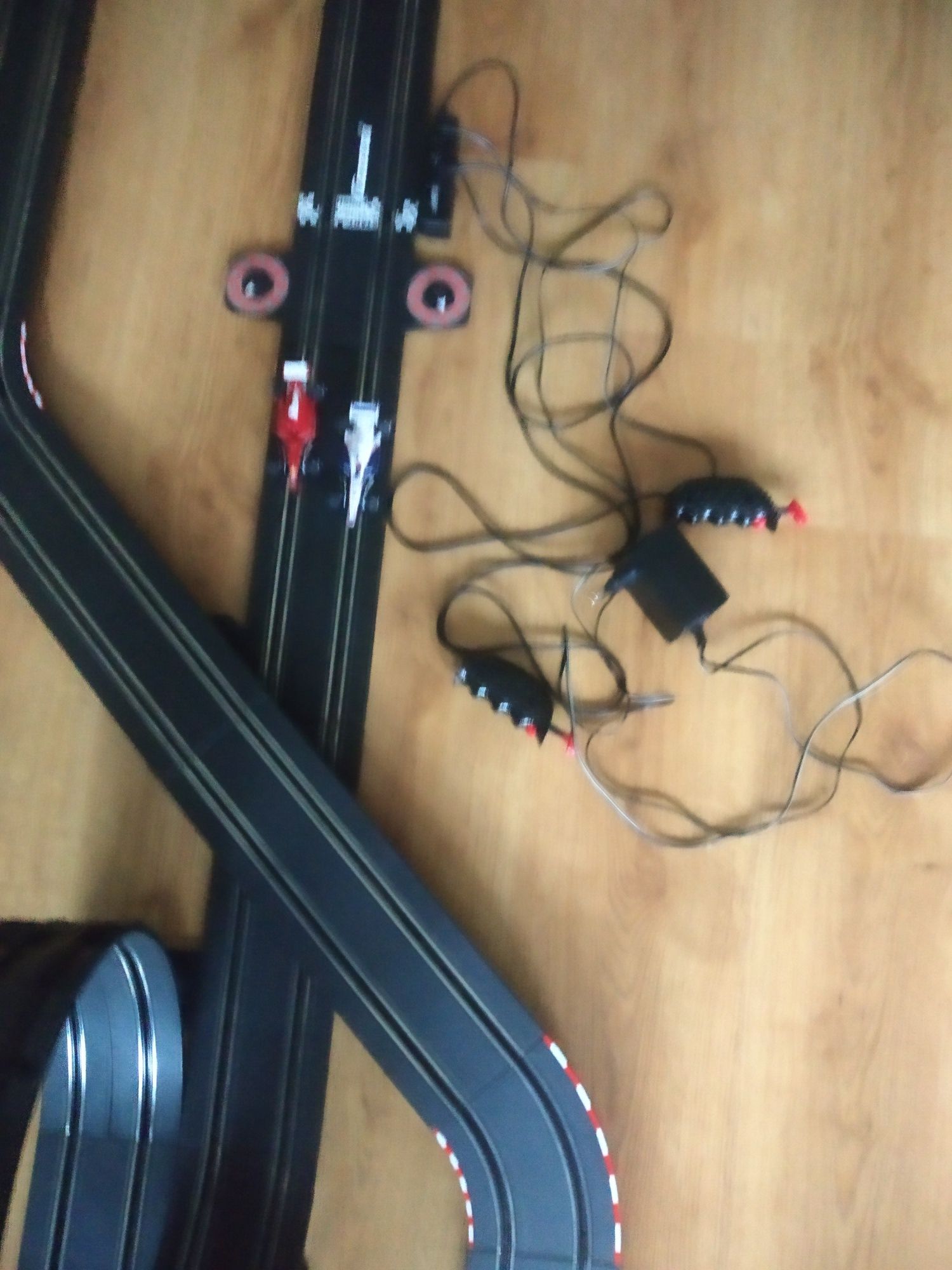 Tor wyścigowy elektryczny Carrera Go