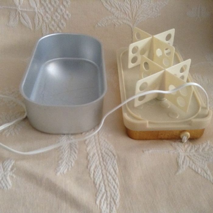 Maquina de fazer gelados dourada Frimatic - vintage