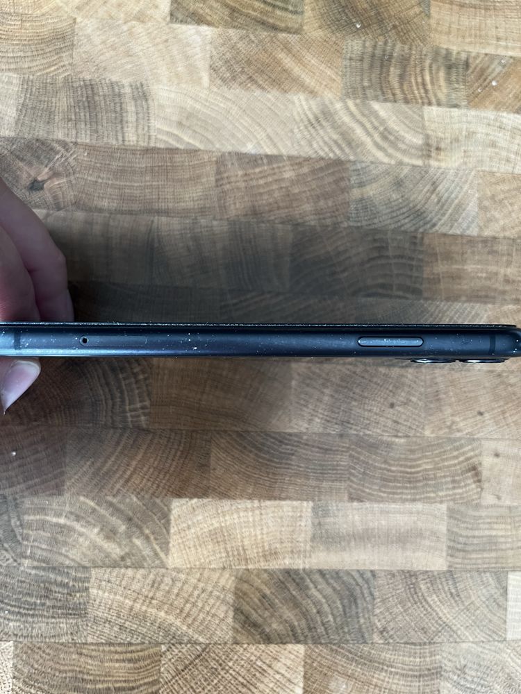 iPhone 11 w bardzo fajnym stanie!