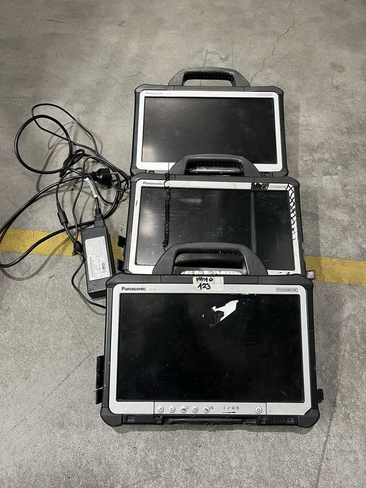 Laptop panasonic CF-D1 x3