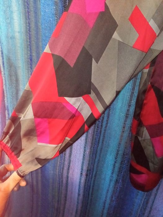 Sprzedam letnią mieniącą bluzeczkę