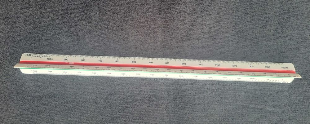 Skalówka - linijka trójkątna, 30 cm