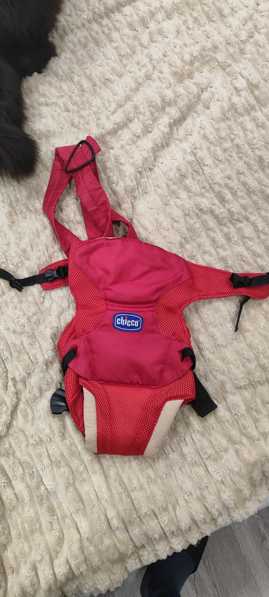 Продам Эрго рюкзак-кенгуру Chicco GO BABY Красный