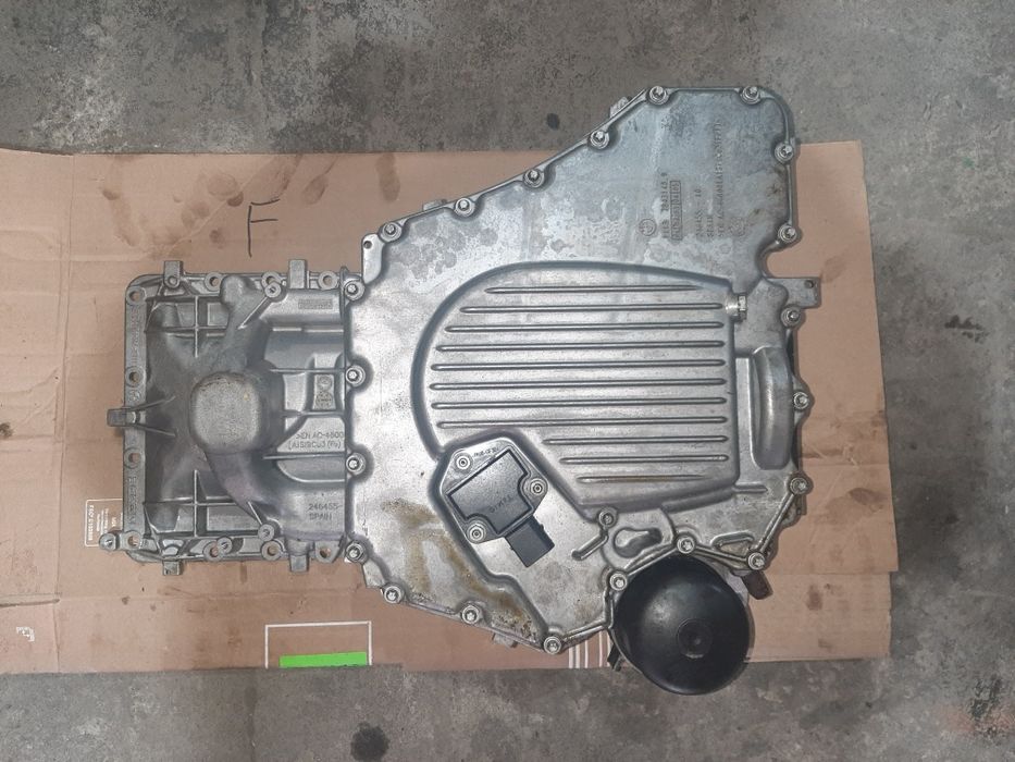 Podstawa misy +misa oleju Silnika s63b44b  Bmw