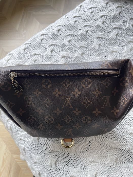 Сумка бананка лв