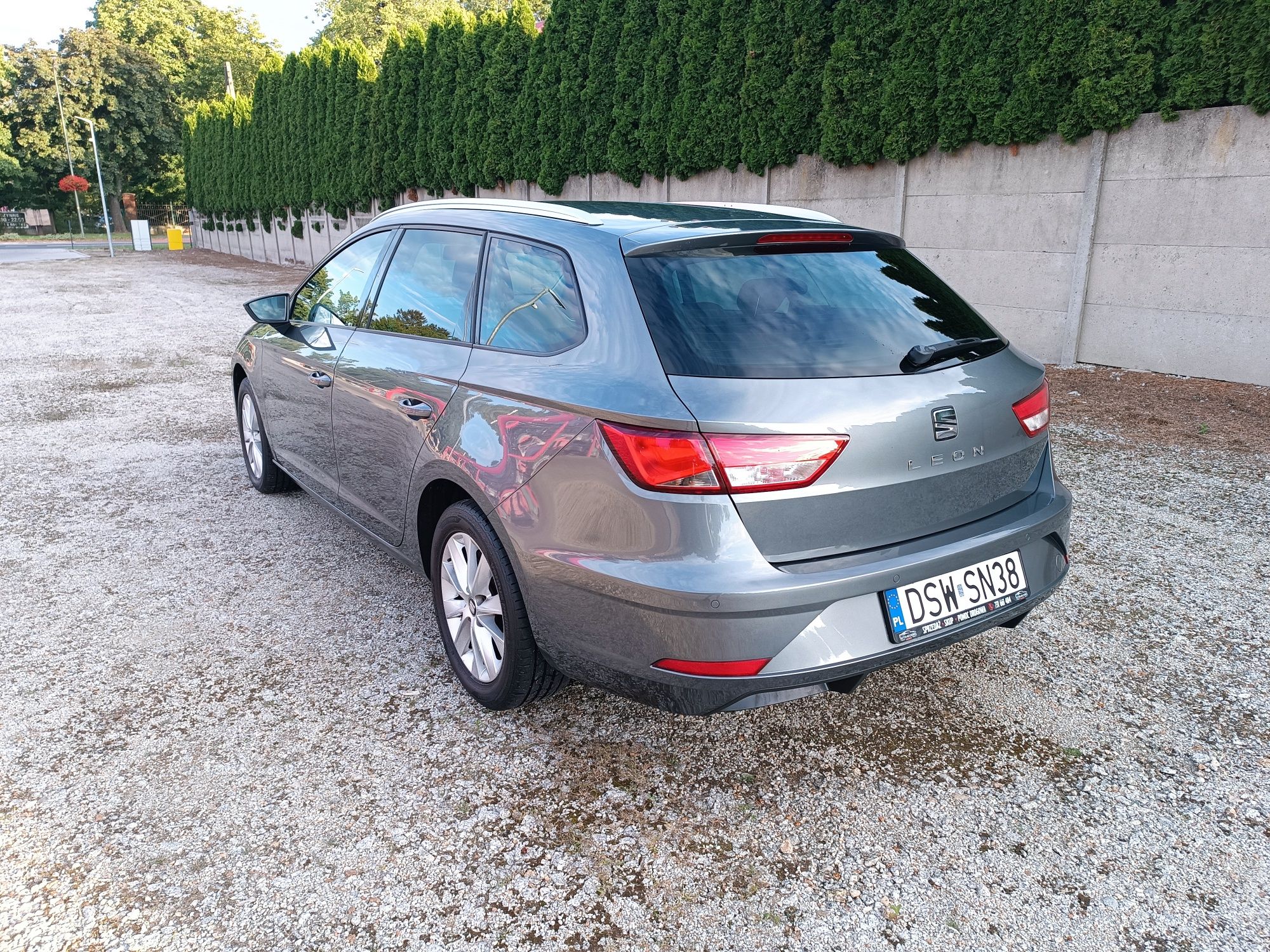 Seat Leon ST 2018r 1.6 TDI 115km*Ledy*Radar*PDC*Navi*ZAREJSTROWANY!