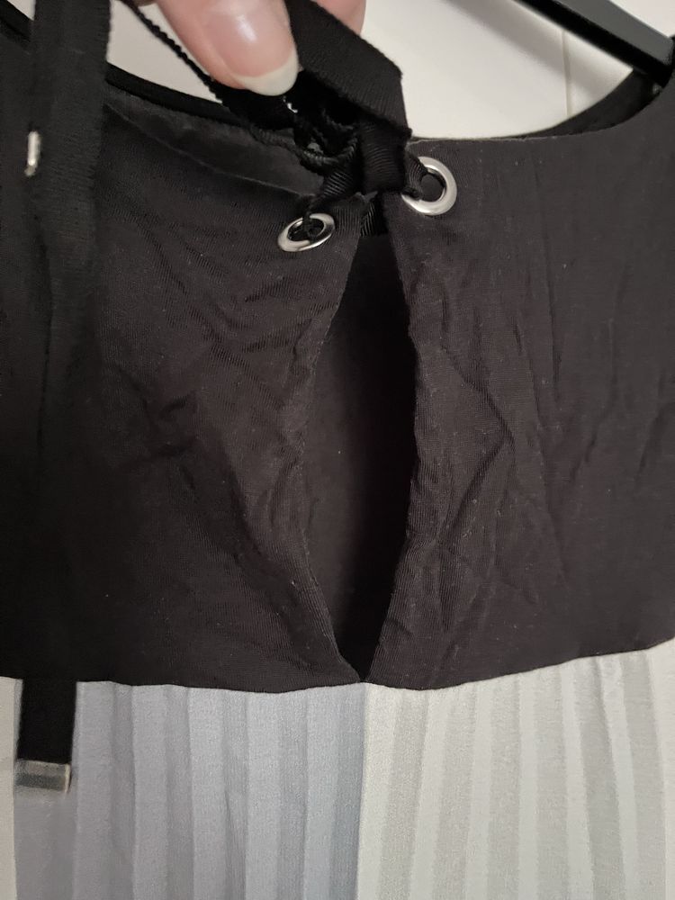 Bluzka plisowana benetton L