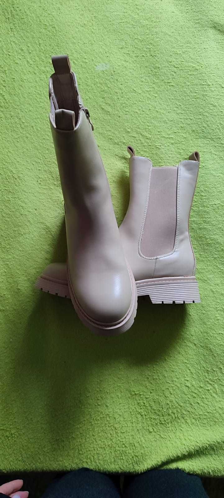 Botas Bege Novas!