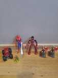 Figurki Spider-Man + Thorn + Gru