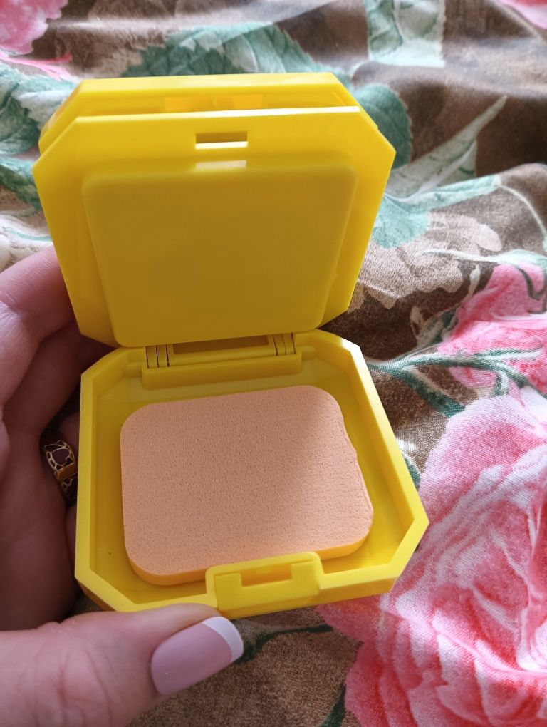 Miss Rose puder 2 w 1 do twarzy