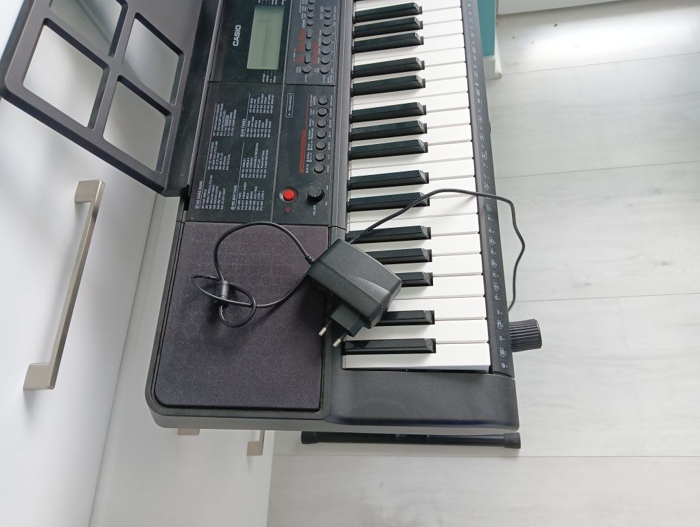 Keyboard casio CT-X700