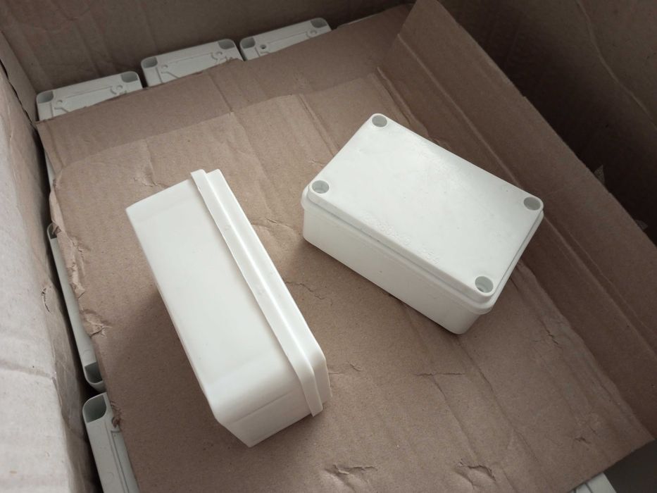 Корпус коробка пластиковая для самоделок электроники 120 х 80