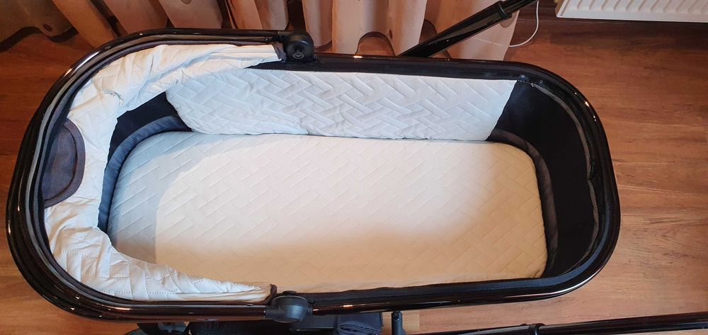 Wózek 2w1 Muuvo quick 3.0 , gondola + spacerówka + torba + dodatki