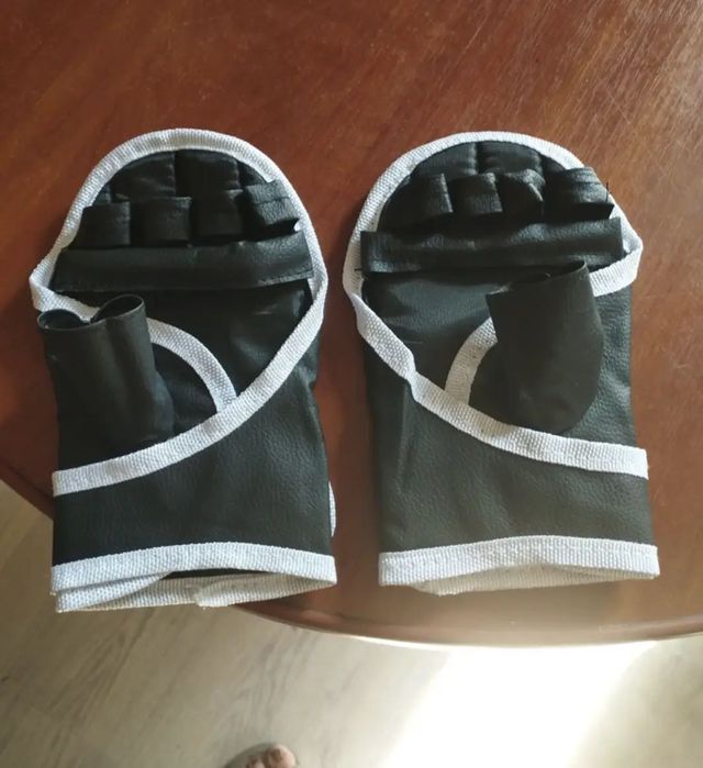 Детский музыкальный тренажер для бокса с перчатками и с блютузом