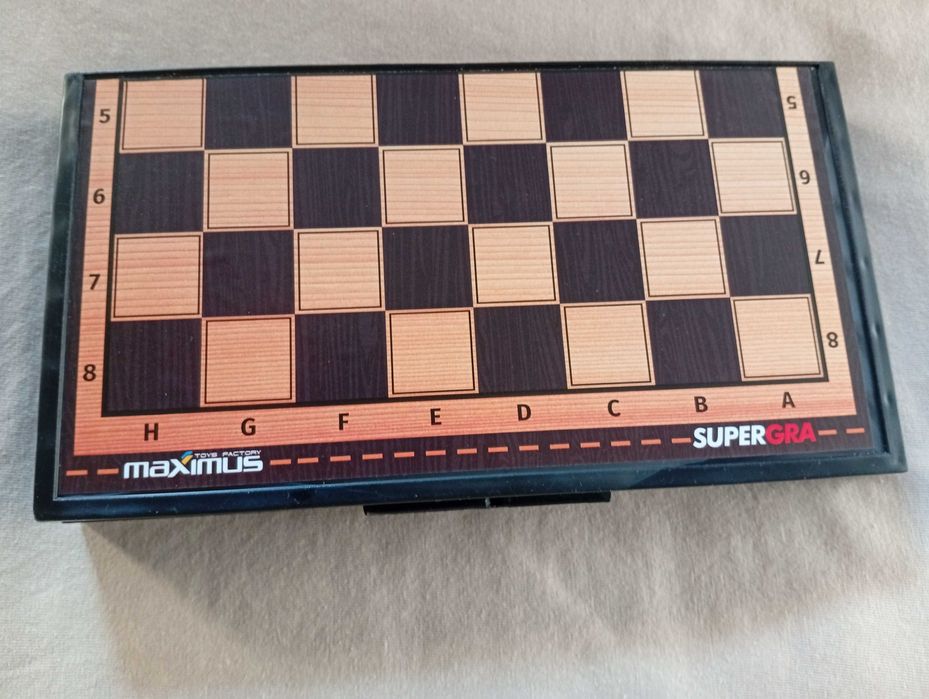 Набор 4 в 1      Максимус+ (шашки шахматы нарды и карты)