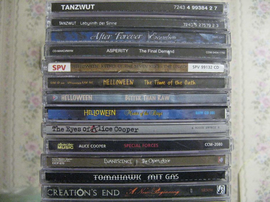 CD Deep Purple, Rainbow, Apocalyptica, Bon Jovi, Papa Roach, Tanzwut