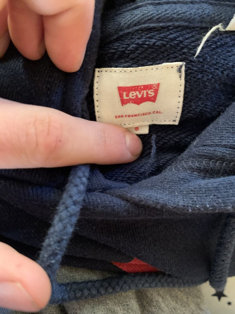 Худі Levi’s в чудовому стані. Розмір (XS-S)