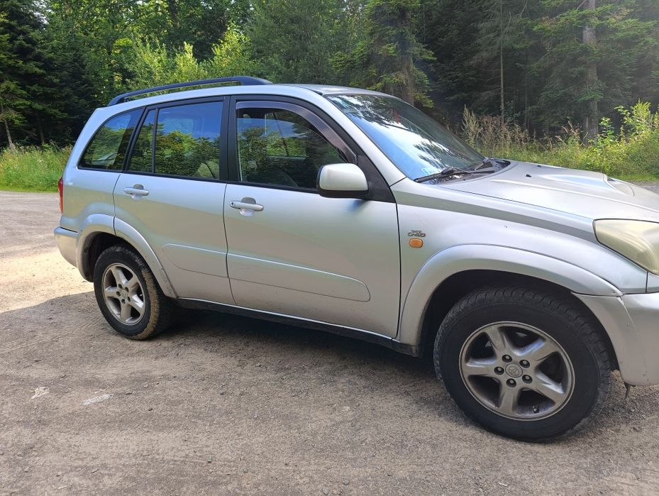 Sprzedam Toyotę RAV4 z 2002 roku 2.0 diesel