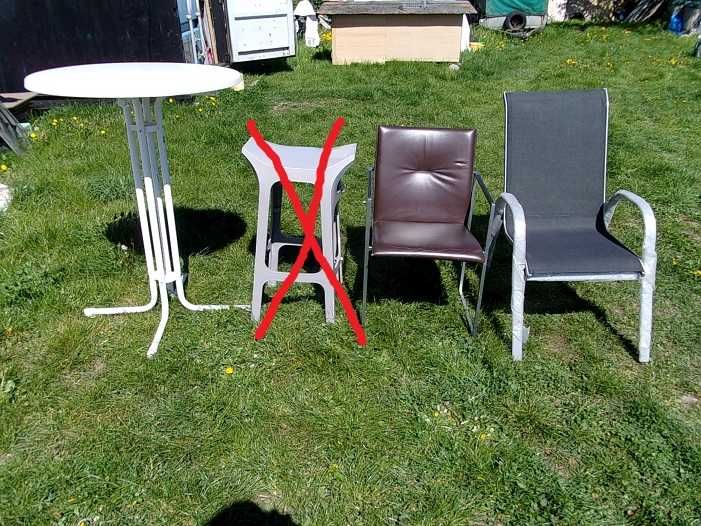 Krzesła i taborety