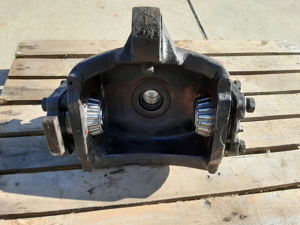 Zwrotnica ZF do koparki liebherr 904, 912, 914, 922