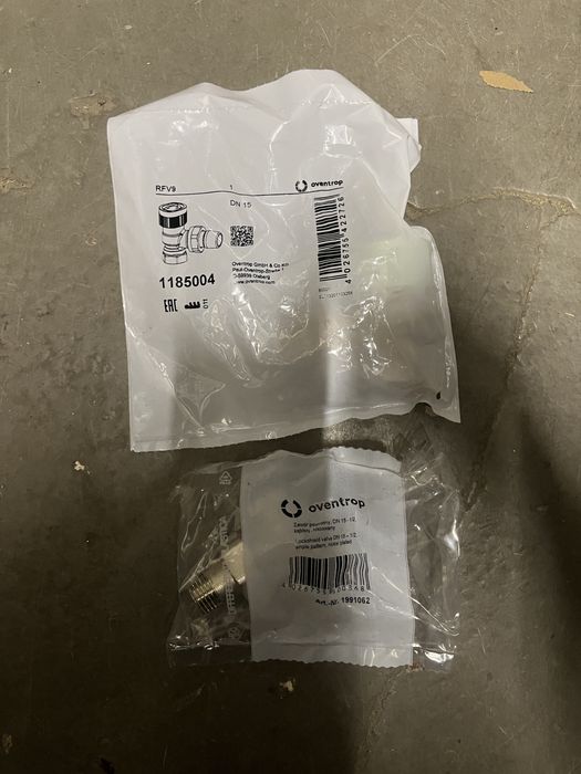 Oventrop zawor termostatyczny i powrotny katowy 10 kpl