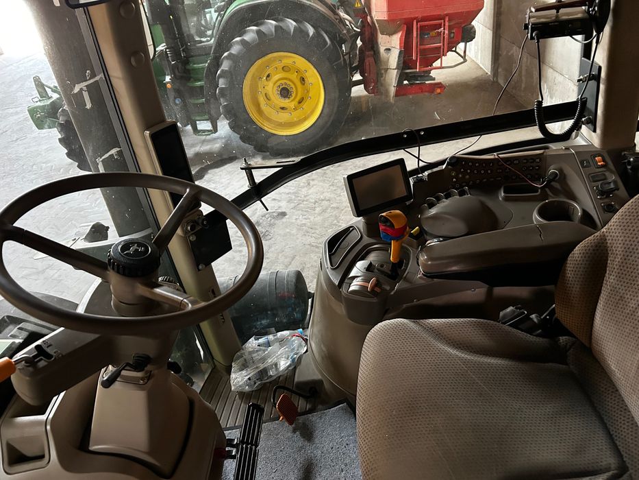 Sprzedam John Deere 7215 R