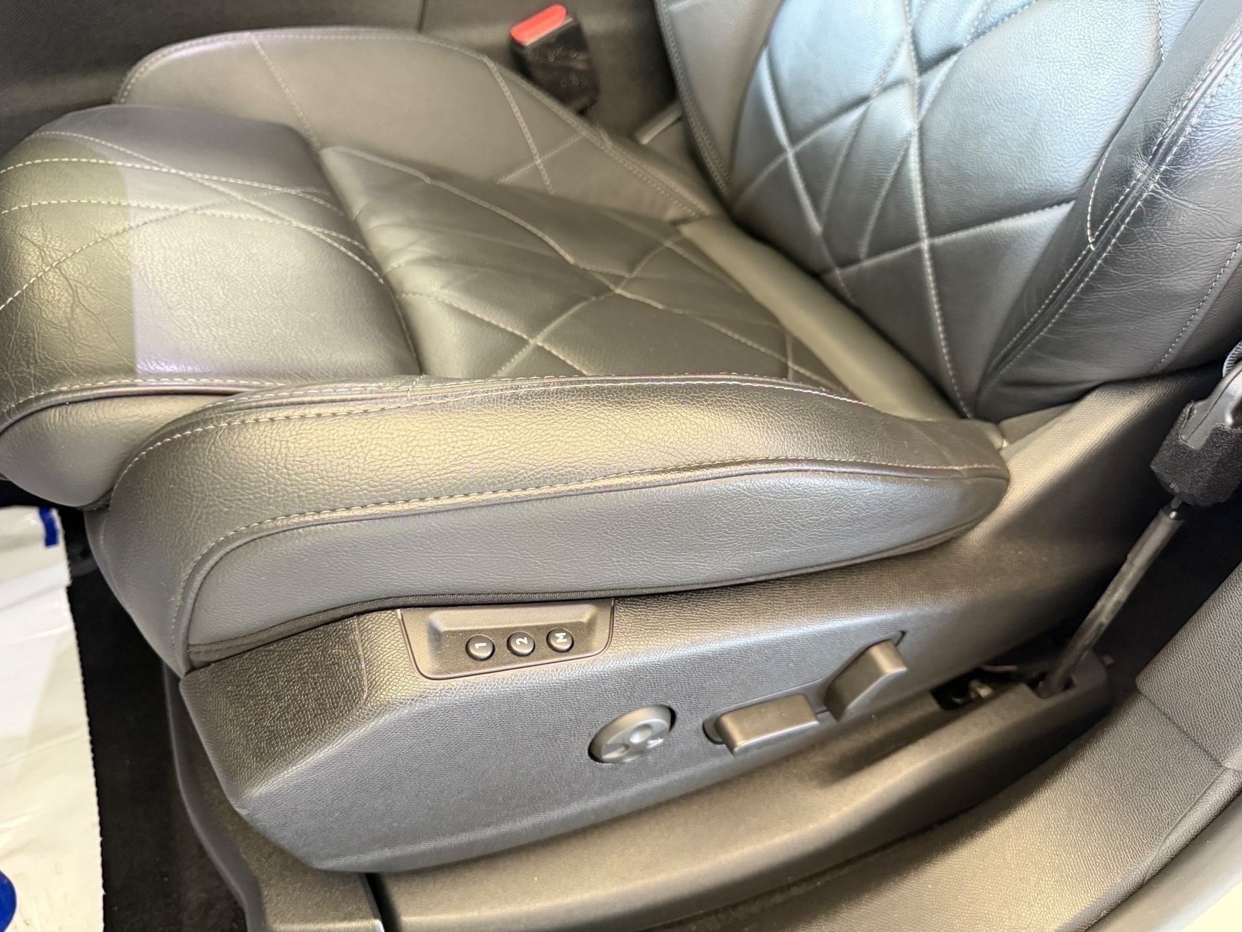 DS Automobiles DS 7 Crossback 300KM, 4x4, super wersja, auto z GWARANCJĄ