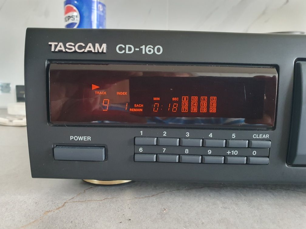 Odtwarzacz CD Tascam CD-160