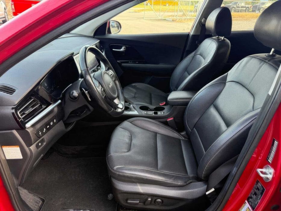 Kia Niro EX Premium      2022