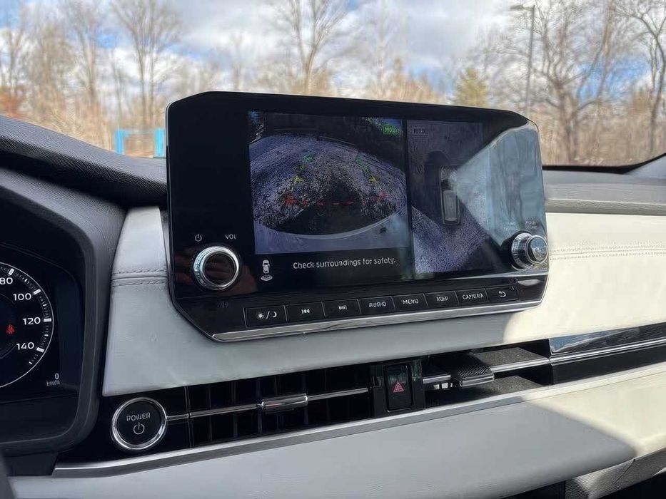 Mitsubishi Outlander Hybrid Plug-in      2023