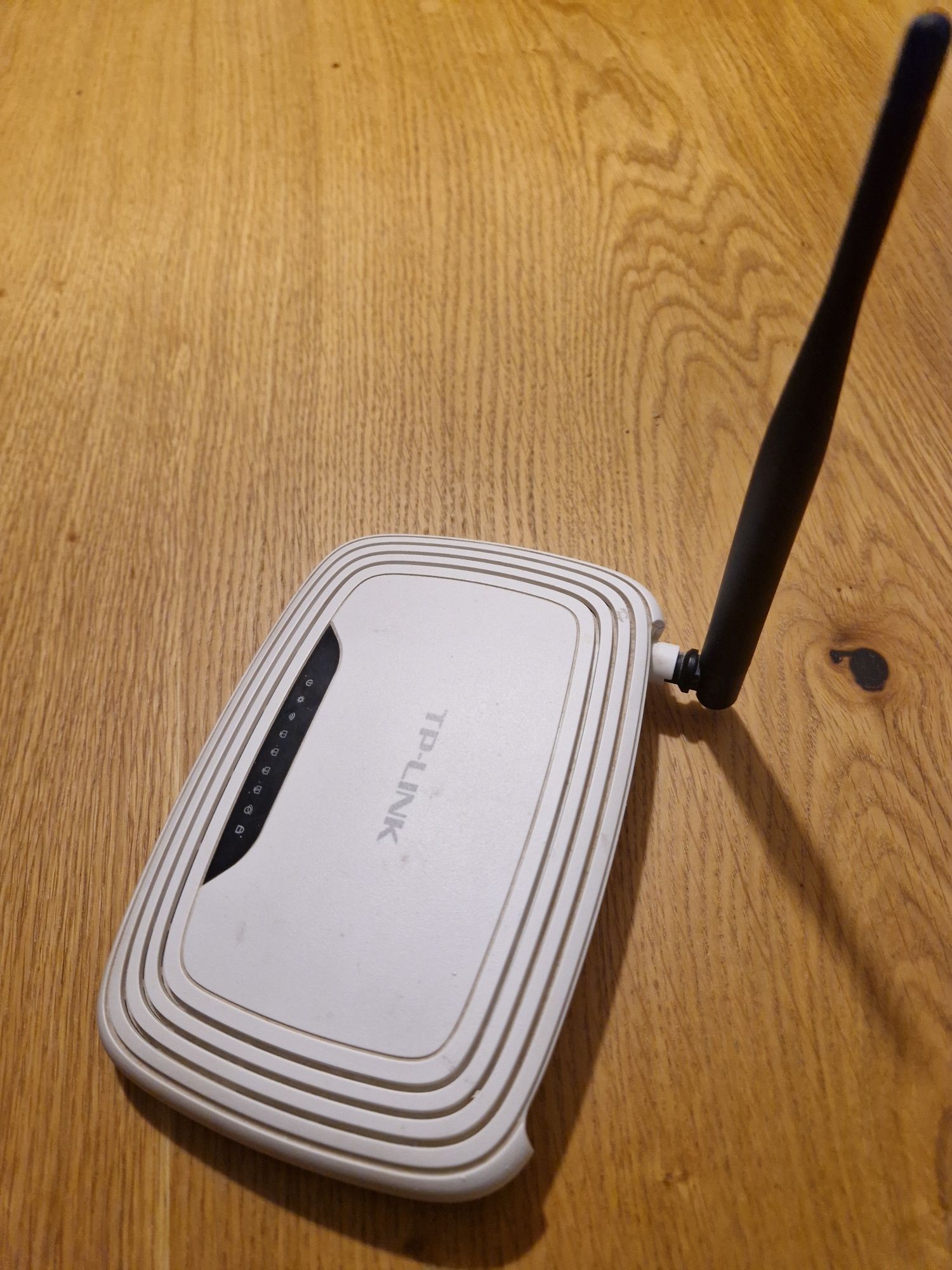 Router TP LINK WR740N