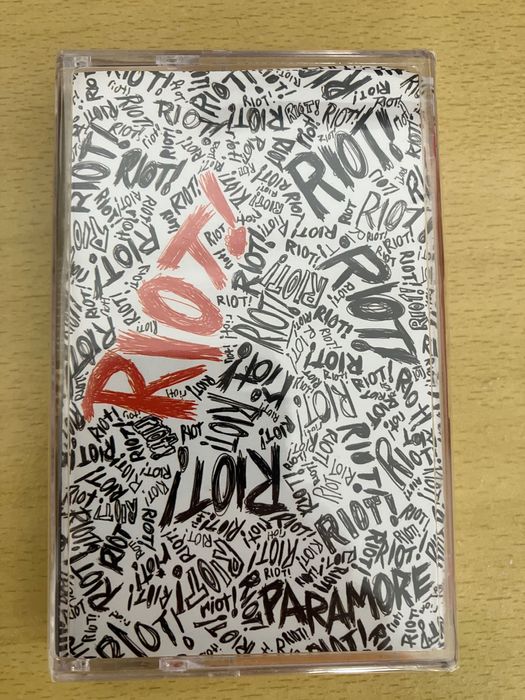 Paramore Riot! - Cassete k7