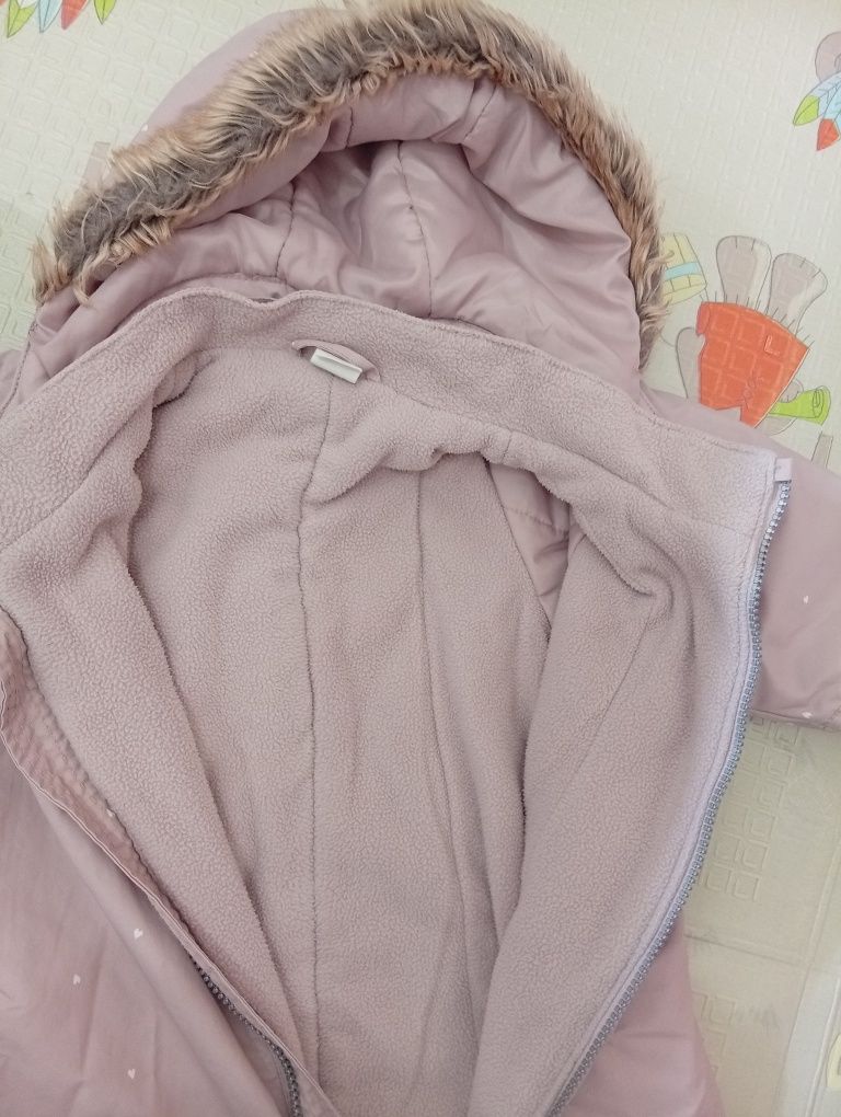 Теплый комбинезон на девочку