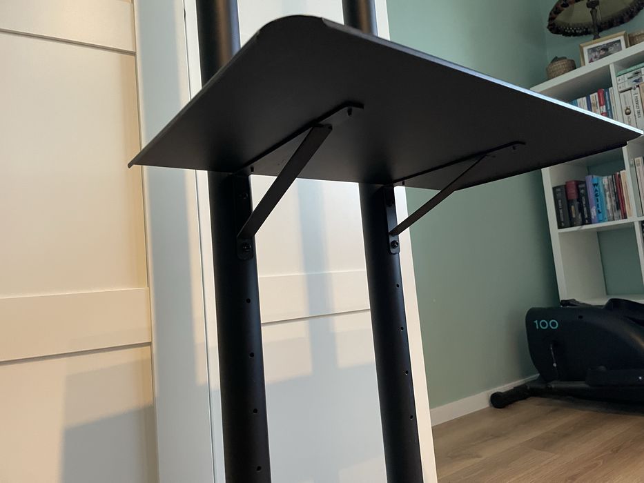 Używany stojak podłogowy do telewizora TECHLY