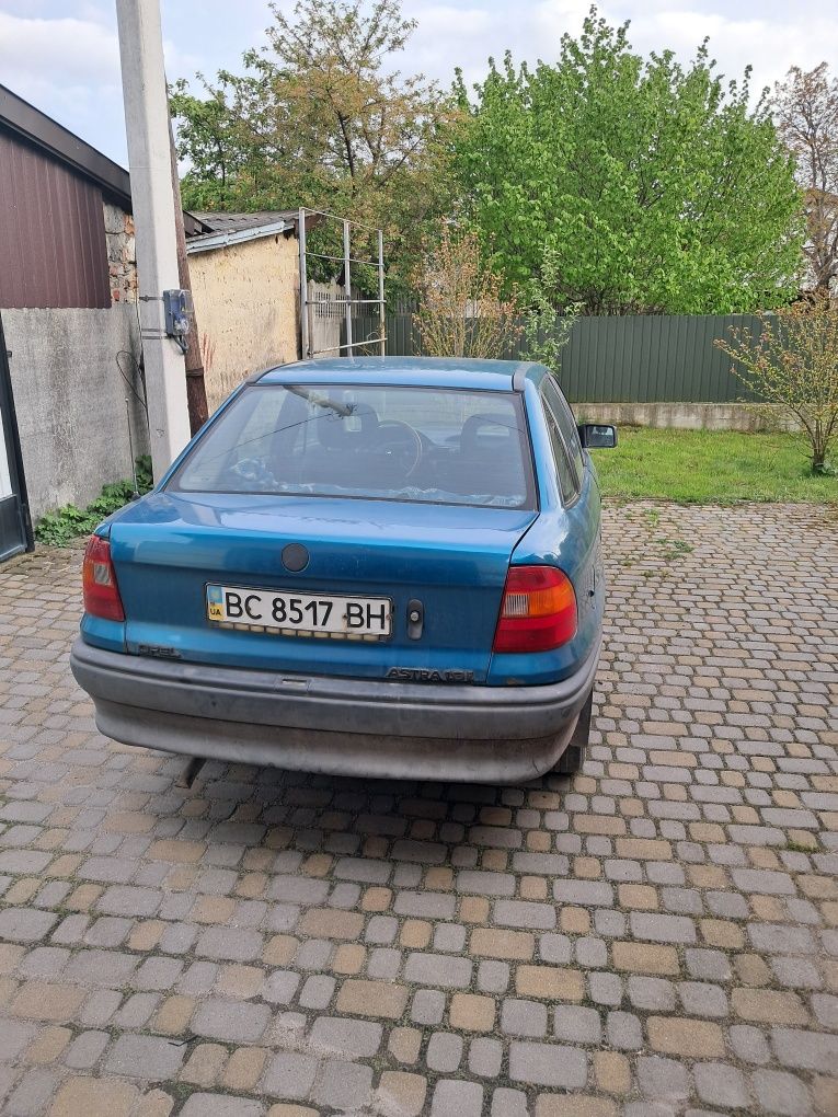 Продам Опель Астра  f 1.6l