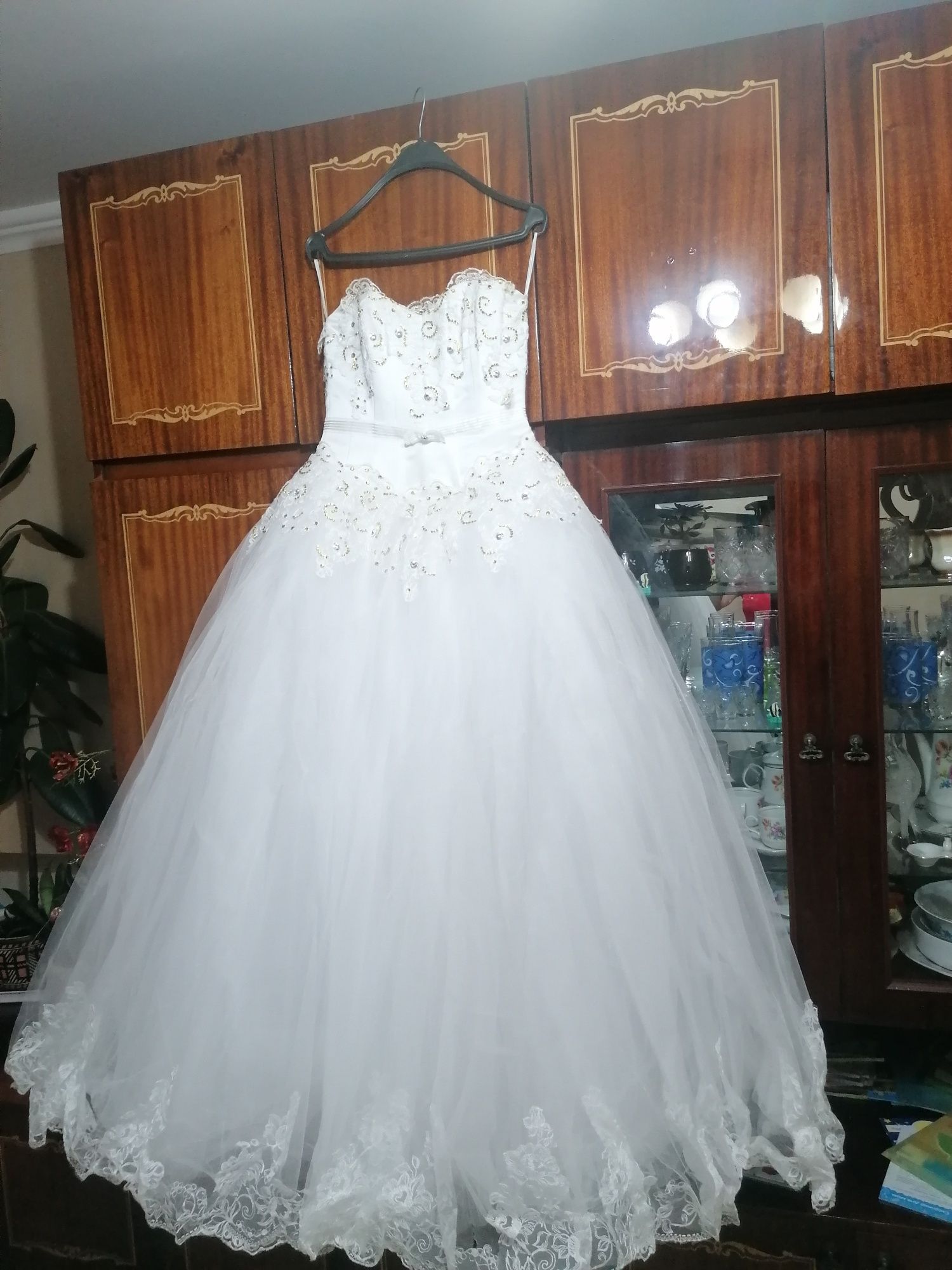 Весільне плаття 46 розмір