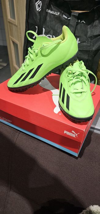 Buty piłkarskie męskie korki Adidas. 35