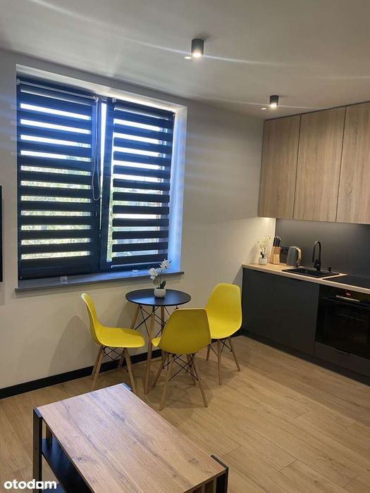 Centrum, parking, internet TV w cenie, brak czynszu, umeblowane nowe