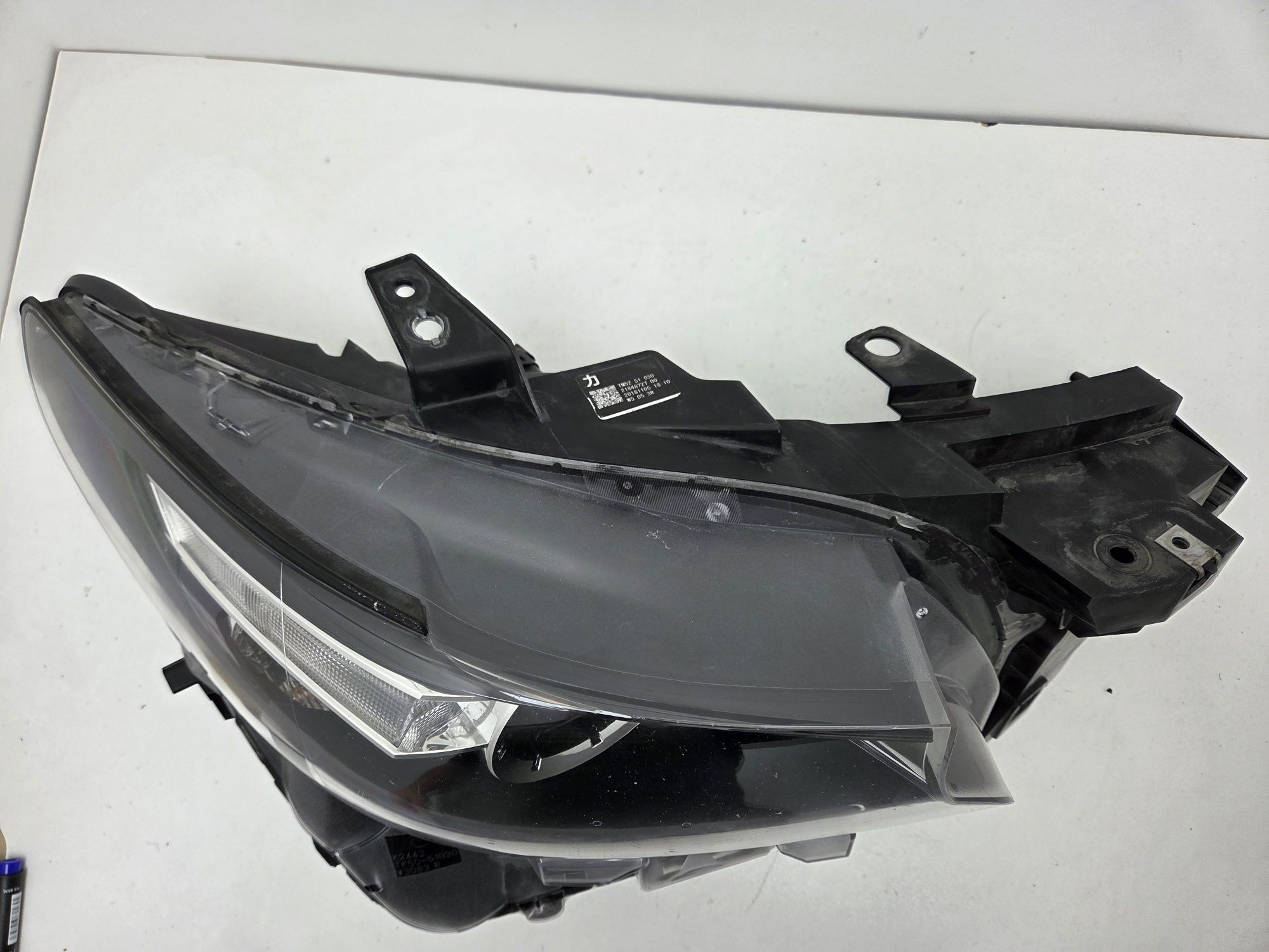 Фара права Mazda CX-9 2016-2022 USA