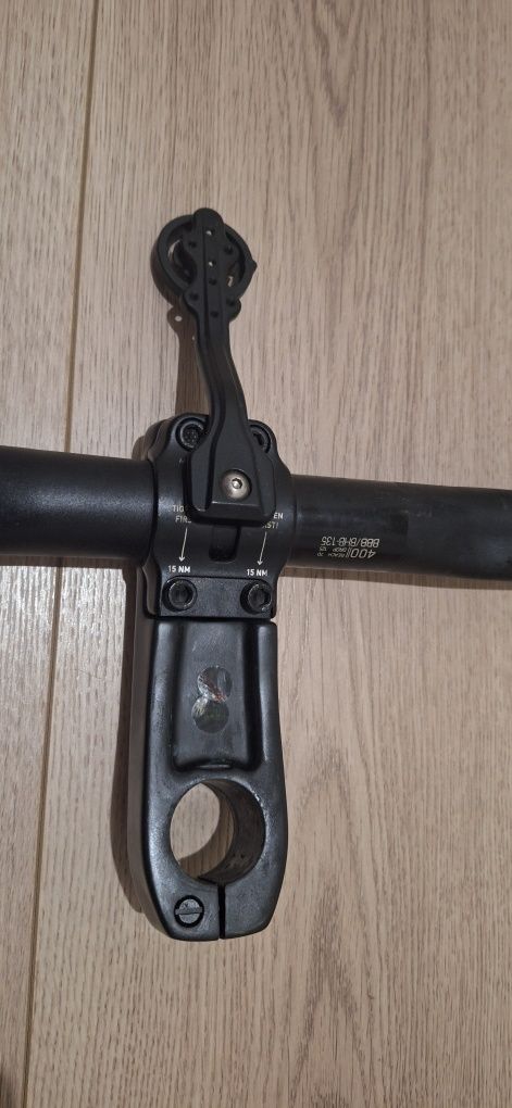 Guiador, avanço e suporte gps